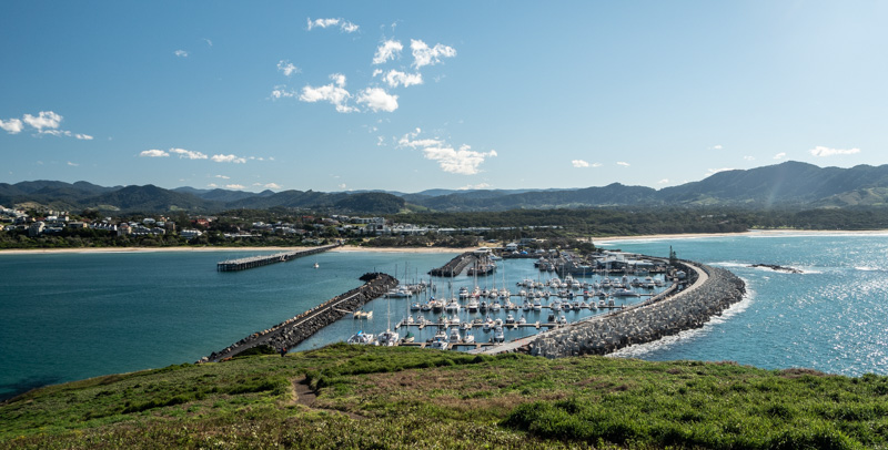 Coffs Harbour er anlagt mellom en liten fuglekoloni og fastlandet